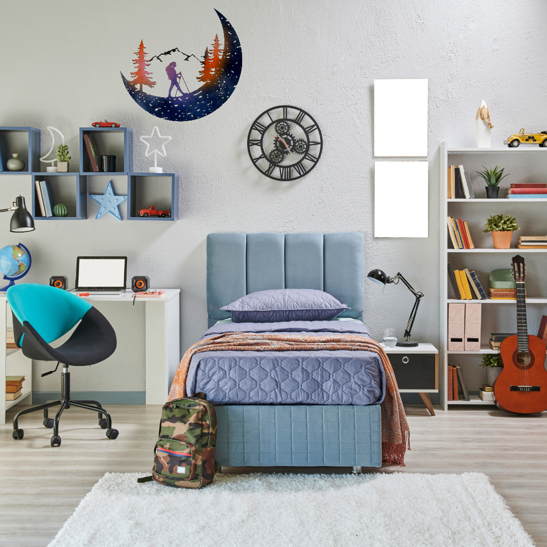 Kids Room Decoration Climber on Moon - Image 3